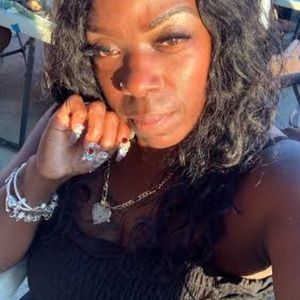 Meet your Posher, Sabrina